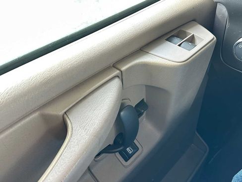 Used 2014 Chevrolet Express 4500 w/ RV Package image 43