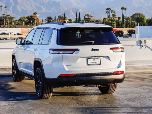 New 2025 Jeep Grand Cherokee L Laredo image 7