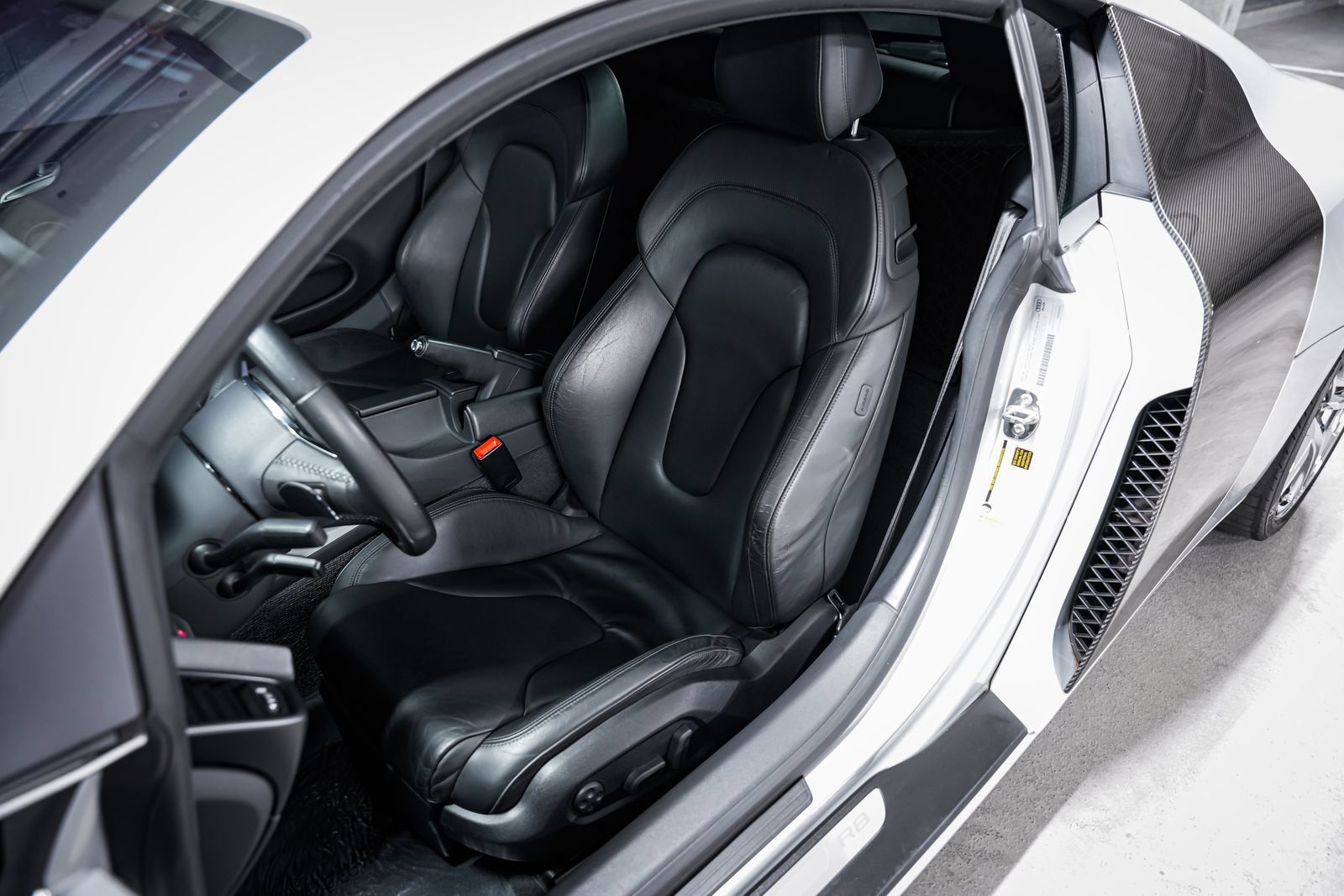 Used 2008 Audi R8 V8 AWD/4WD image 19