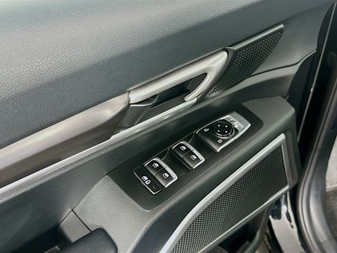 Used 2025 Kia Telluride S FWD image 15