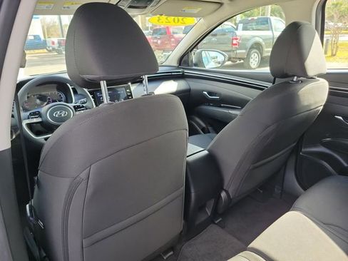 Used 2023 Hyundai Tucson SE image 11