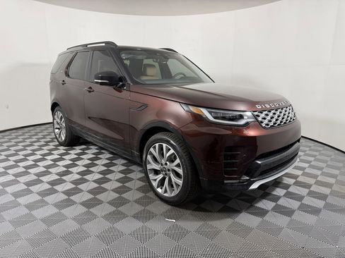 New 2026 Land Rover Discovery Limited Edition image 5