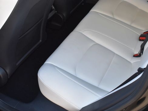 Used 2023 Tesla Model 3 Standard Range RWD image 13