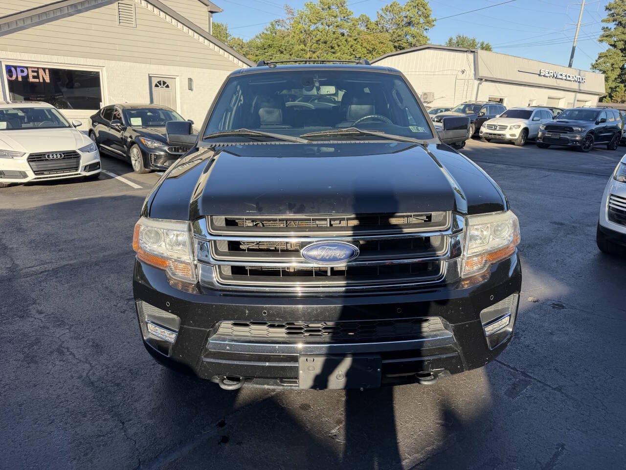 Used 2017 Ford Expedition EL Limited AWD/4WD image 2