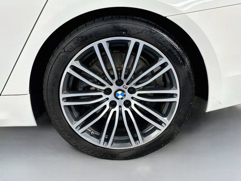 Used 2017 BMW 540i xDrive AWD/4WD image 35