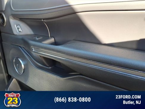 Certified 2022 Ford Expedition XLT image 8
