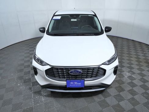 Certified 2023 Ford Escape Active AWD/4WD image 3