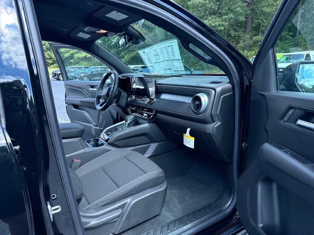 New 2026 Chevrolet Colorado LT RWD image 30