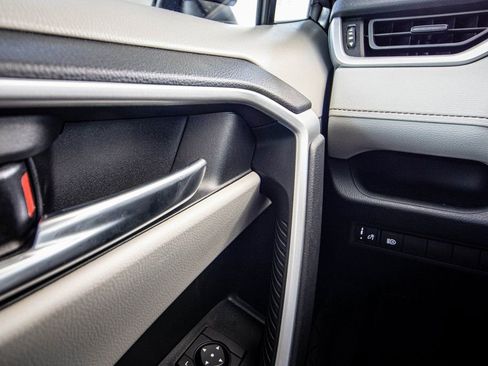 Used 2023 Toyota RAV4 XLE w/ Convenience Package image 27