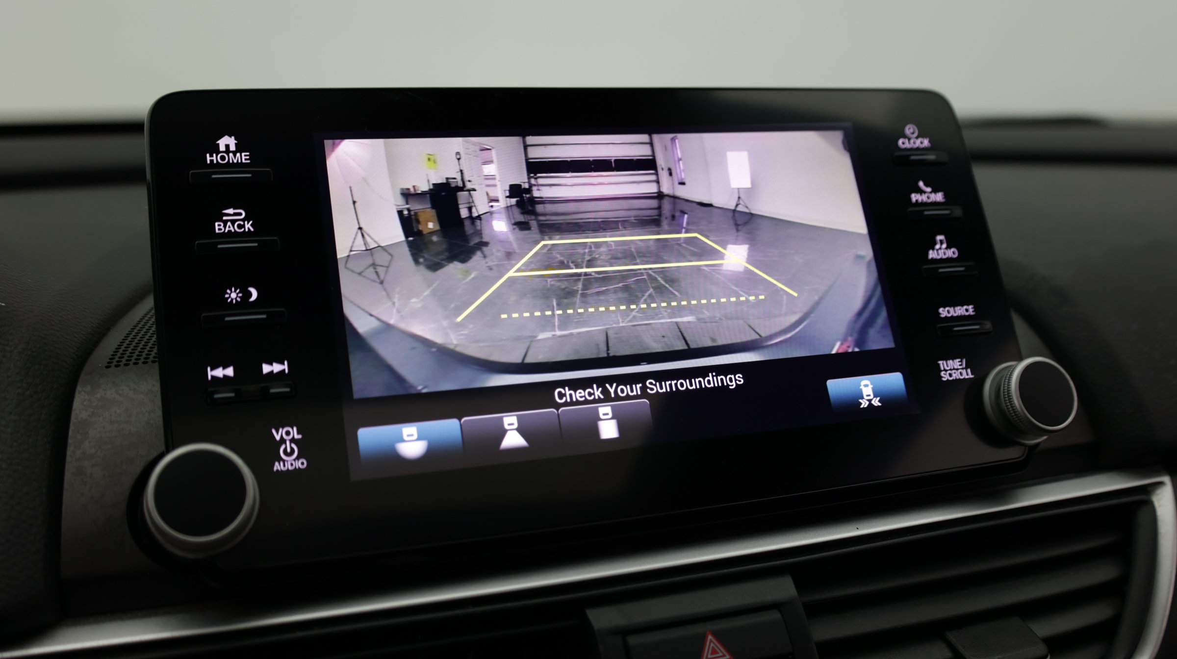Used 2019 Honda Accord EX image 18