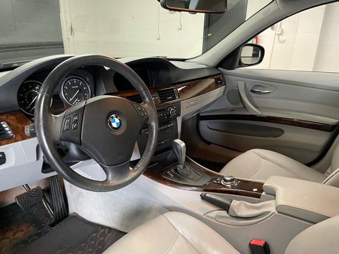 Used 2011 BMW 328i xDrive Sedan AWD/4WD image 15