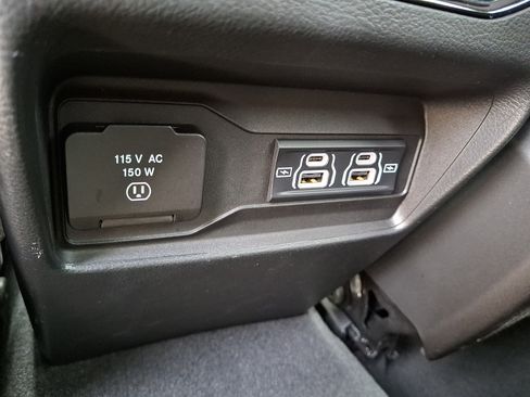 Certified 2023 Jeep Grand Cherokee Altitude AWD/4WD image 9