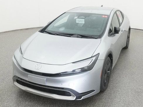 New 2026 Toyota Prius Plug-In Hybrid FWD image 16