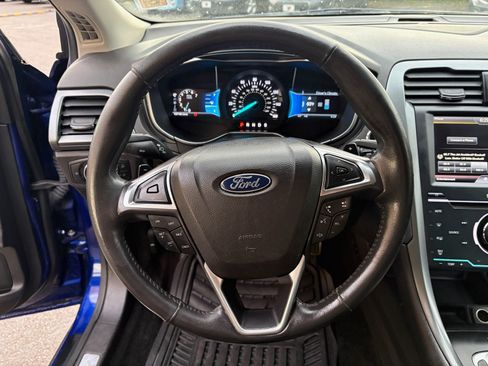 Used 2014 Ford Fusion Titanium image 29