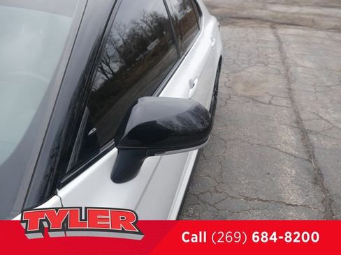 Used 2021 Toyota Camry XSE w/ Blackout Package (TMS) image 11