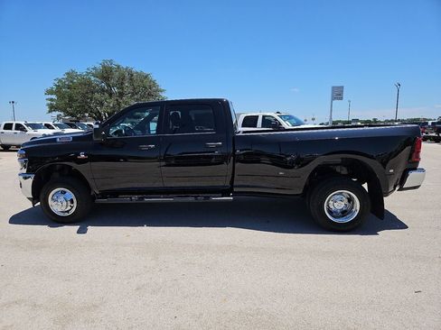 New 2026 RAM 3500 Tradesman AWD/4WD image 3