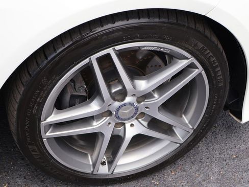 Used 2016 Mercedes-Benz E 350 4MATIC Sedan image 26