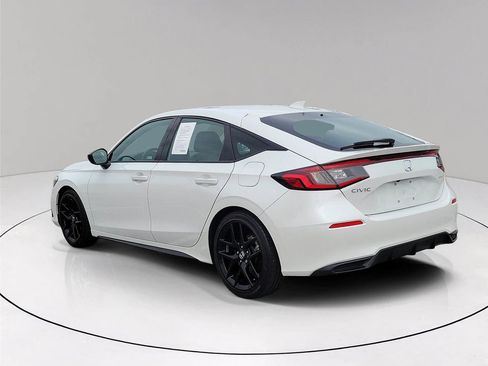 Used 2024 Honda Civic Sport image 4