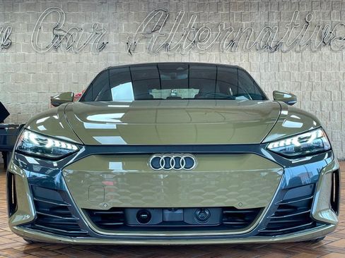 Used 2022 Audi e-tron GT Prestige w/ Prestige Package image 3