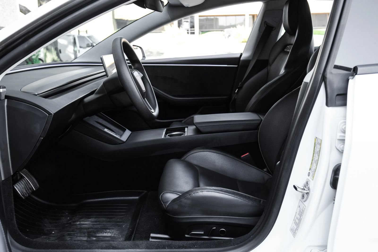 Used 2024 Tesla Model 3 Performance AWD/4WD image 3