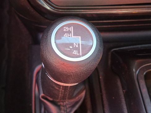 Used 2021 Jeep Wrangler Unlimited Sport AWD/4WD image 25