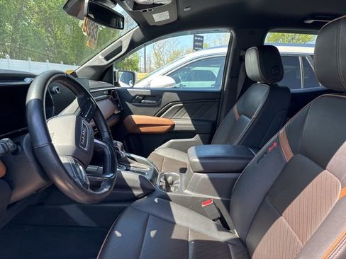 Used 2023 GMC Canyon AT4 w/ AT4 Premium Package image 17