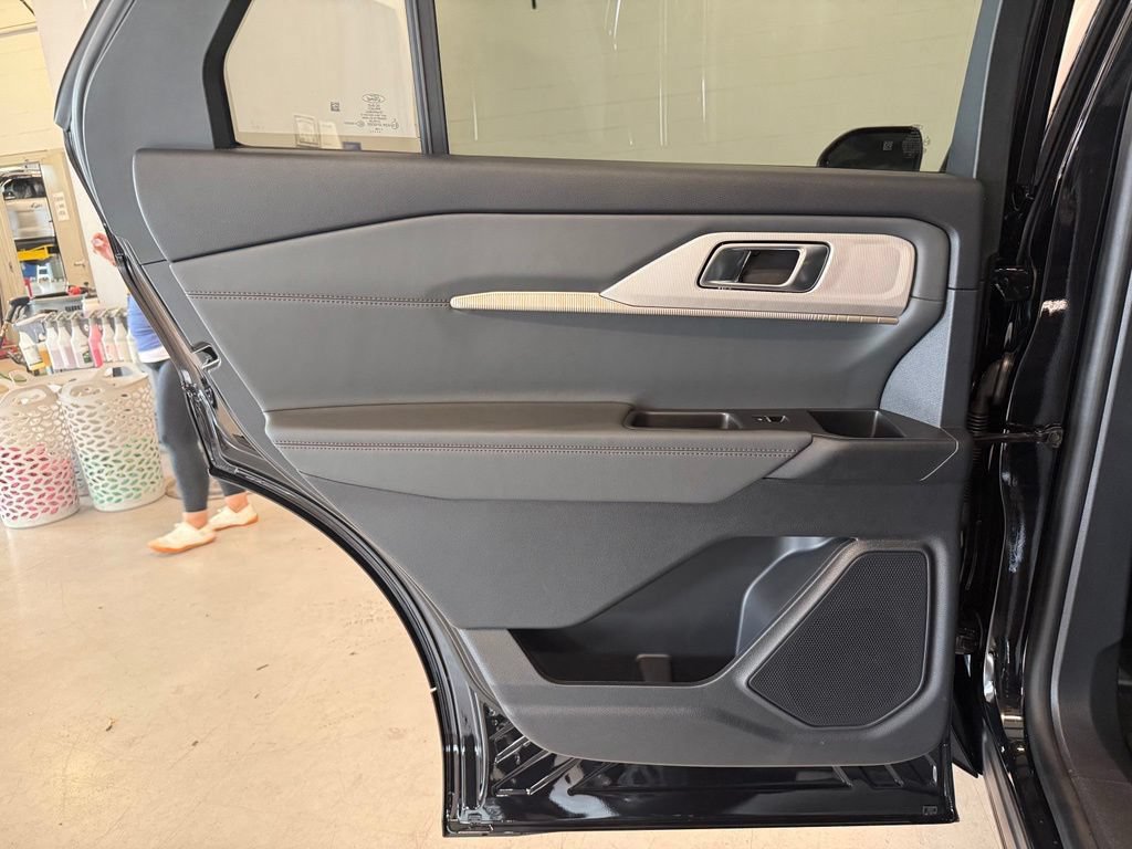 New 2026 Ford Explorer Active w/ Active Comfort Package AWD/4WD image 14