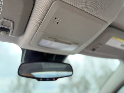 Used 2012 Chevrolet Cruze LT image 16