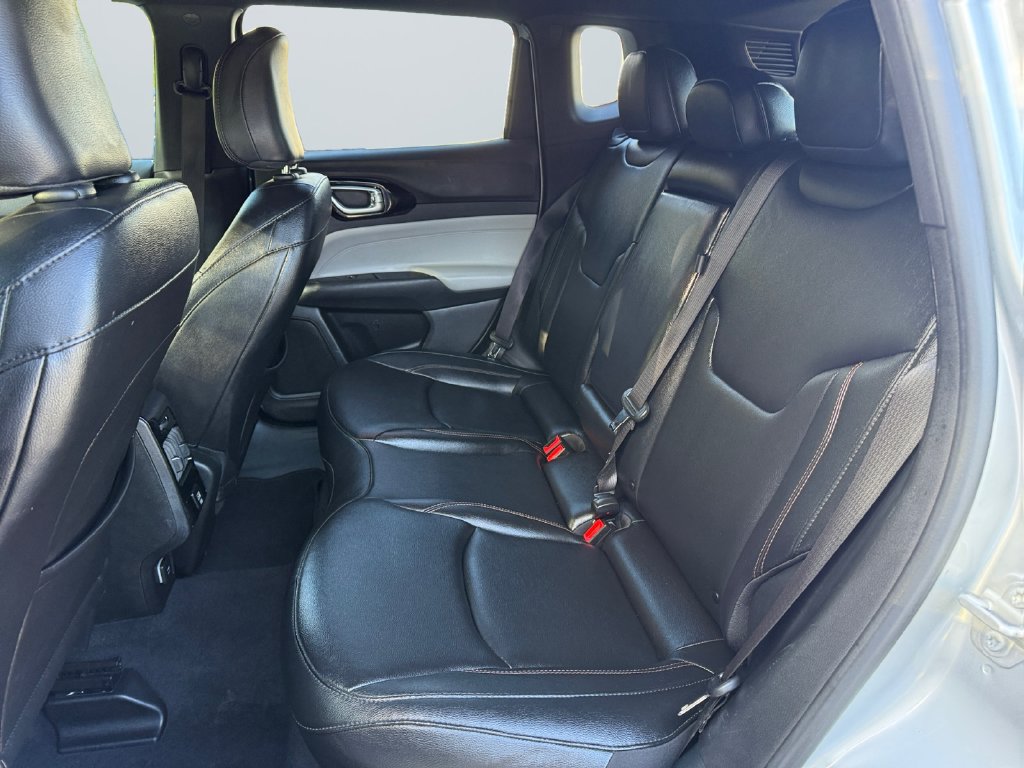 Used 2024 Jeep Compass Limited AWD/4WD image 13