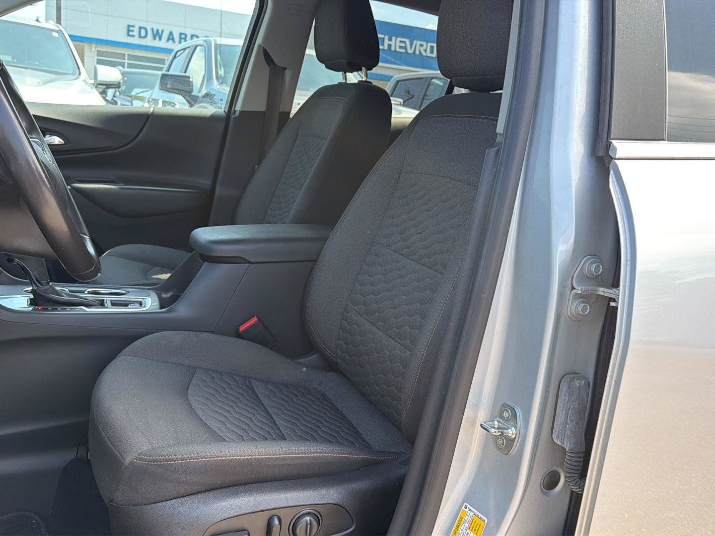 Used 2021 Chevrolet Equinox LT FWD image 8