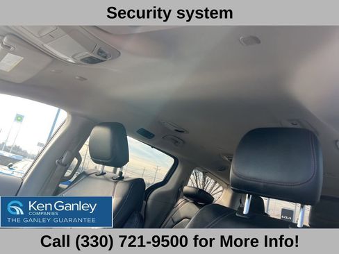 Used 2018 Chrysler Pacifica Touring-L image 43