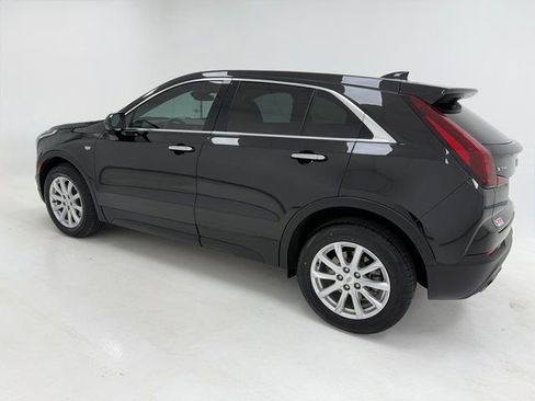 Used 2023 Cadillac XT4 Luxury w/ Cold Weather Package image 37