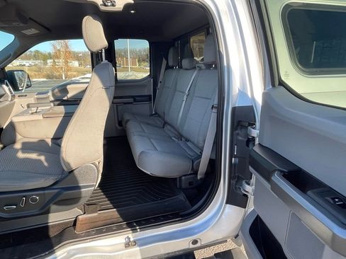 Used 2016 Ford F150 XLT w/ Equipment Group 302A Luxury image 11