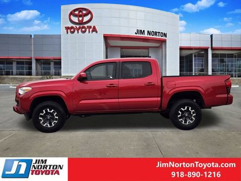 Used 2019 Toyota Tacoma SR image 5