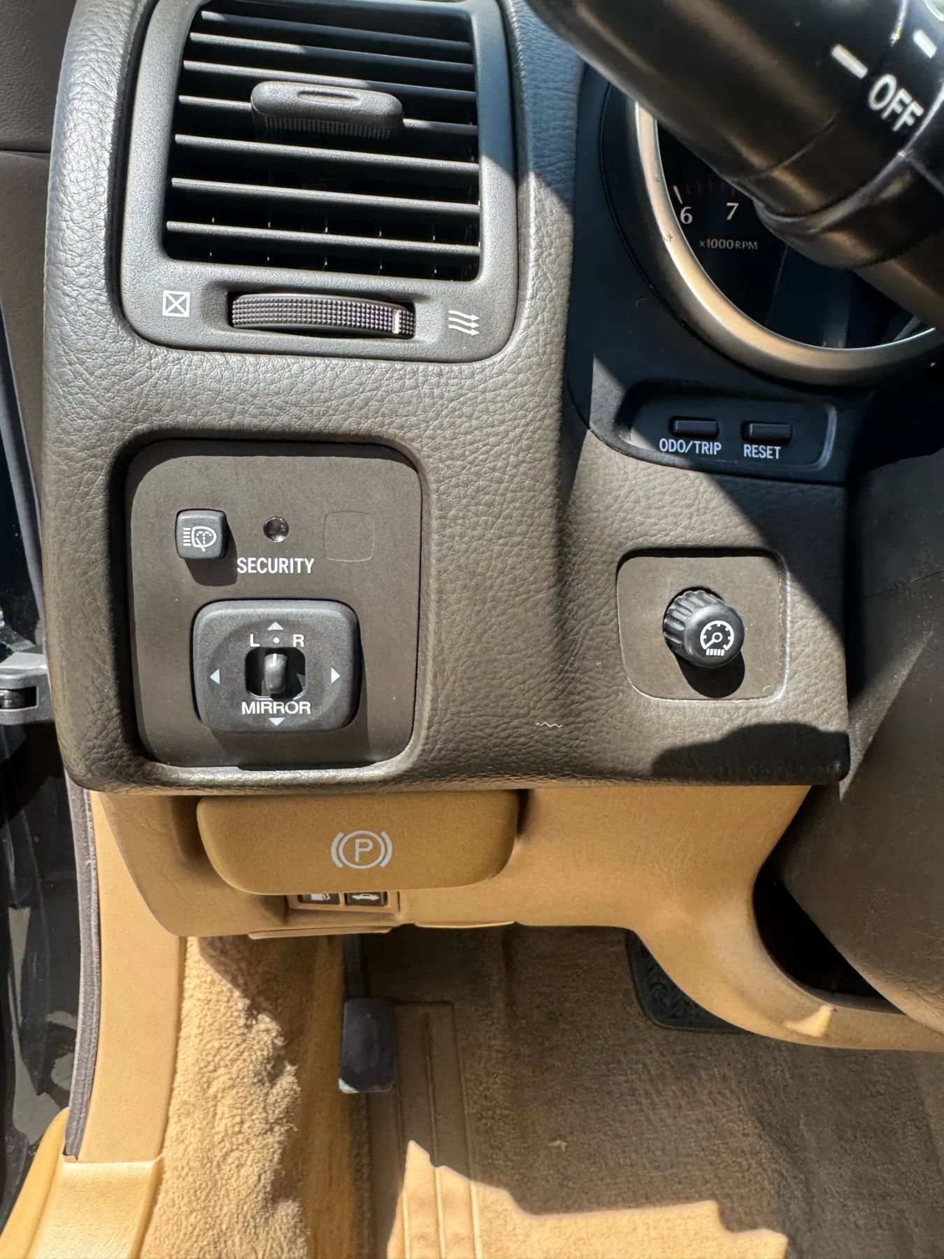 Used 2006 Lexus SC 430 Convertible w/ Preferred Accessory Pkg RWD image 8