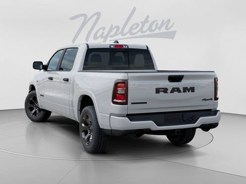 New 2026 RAM 1500 4x4 Crew Cab image 3