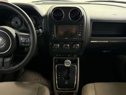 Used 2015 Jeep Patriot Latitude image 14