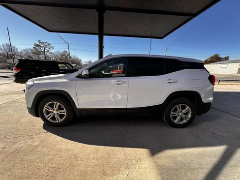 Used 2021 GMC Terrain SLE image 5