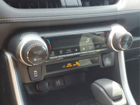 Used 2024 Toyota RAV4 XLE image 9