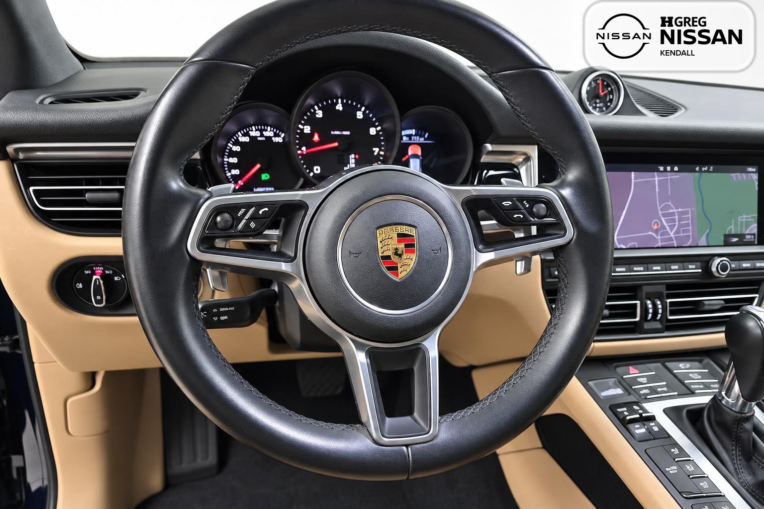 Used 2020 Porsche Macan AWD/4WD image 10