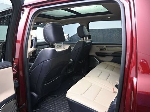 Used 2019 RAM 1500 Limited AWD/4WD image 13