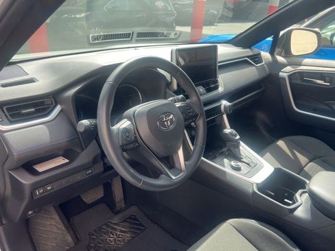 Used 2024 Toyota RAV4 SE AWD/4WD image 8