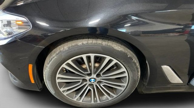Used 2018 BMW 540i RWD image 20
