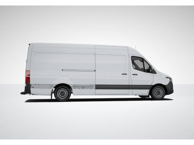 Used 2025 Mercedes-Benz Sprinter 2500 image 17