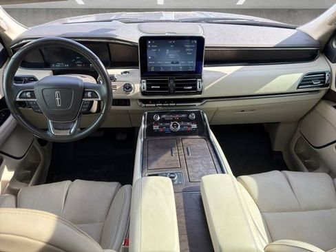 Used 2019 Lincoln Navigator Reserve AWD/4WD image 20