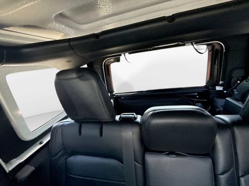 Used 2021 Jeep Wrangler Unlimited Sahara AWD/4WD image 27