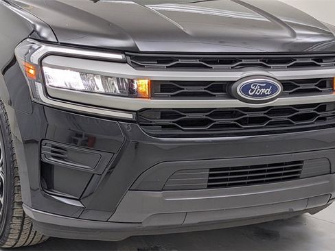 Certified 2024 Ford Expedition XLT image 44