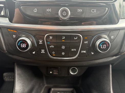 Used 2020 Chevrolet Traverse Premier w/ Redline Edition AWD/4WD image 23