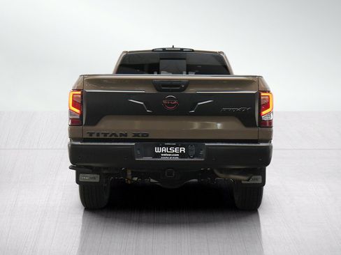 Used 2024 Nissan Titan PRO-4X w/ Pro-4x Convenience Package AWD/4WD image 5