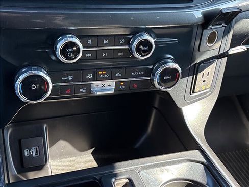 Used 2022 Ford F150 XLT w/ Equipment Group 302A High image 15